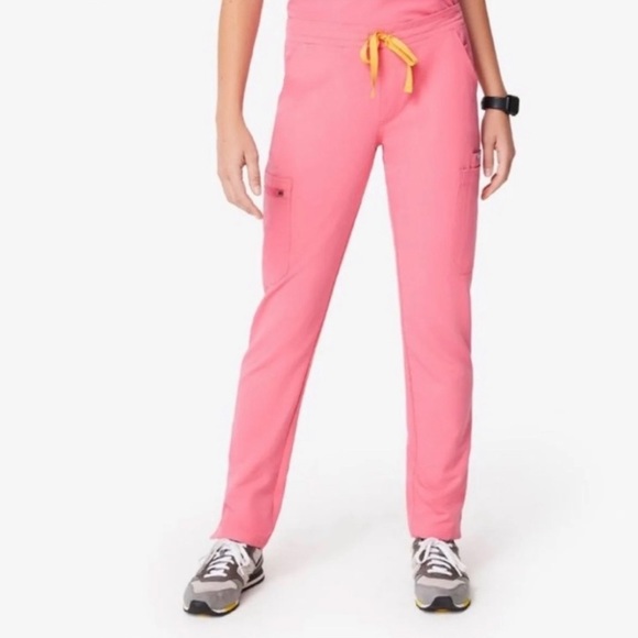 FIGS Limited Edition Yola Skinny Scrub Pants in Neon Pink. Size Small/Tall - Picture 3 of 7